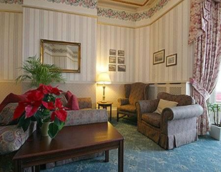 Ambassador Hotel 랜디드노 외부 사진